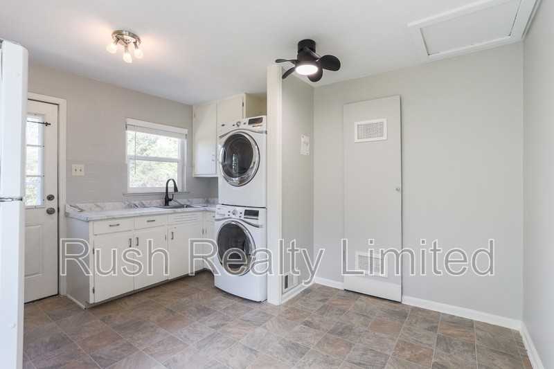 1815 S Knox Ct - Photo 6 of 22