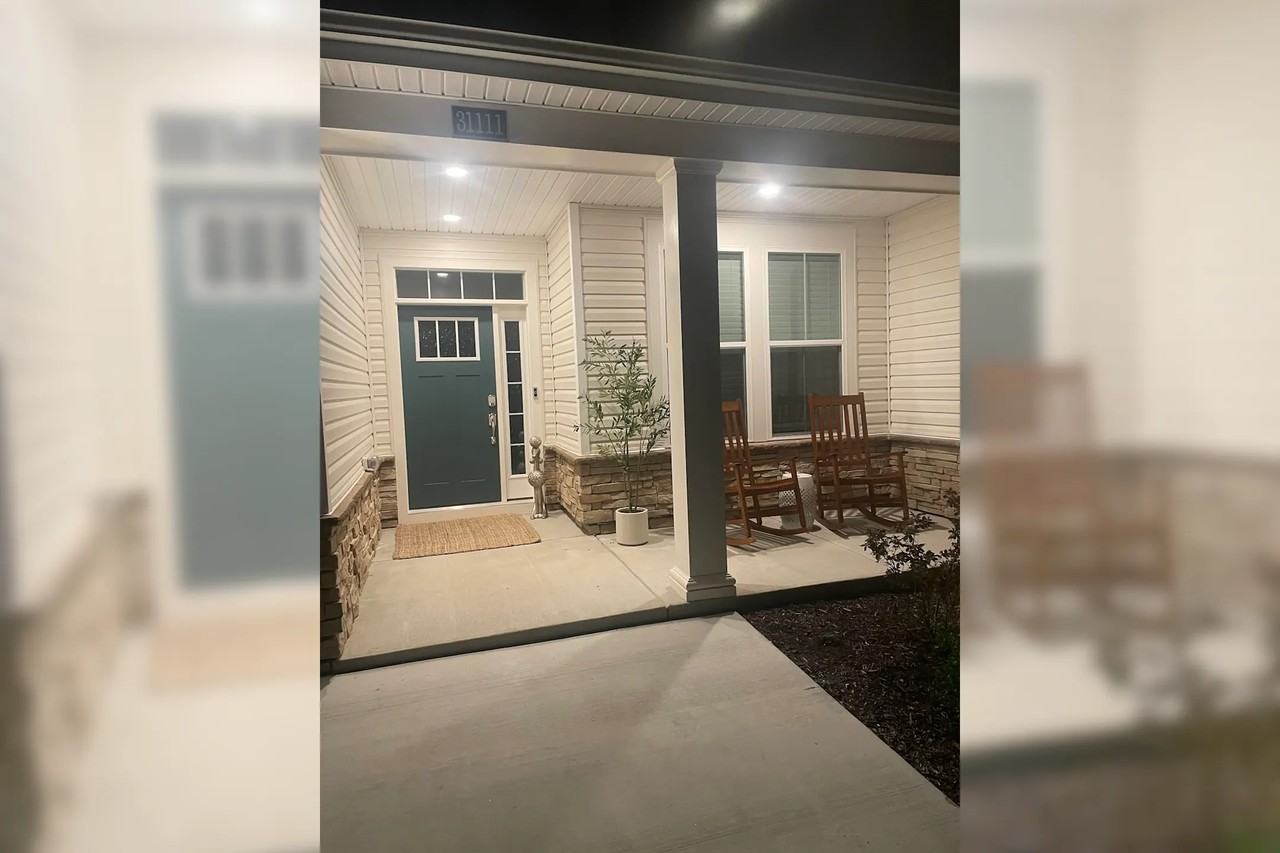 31111 Christys Way - Photo 3 of 13