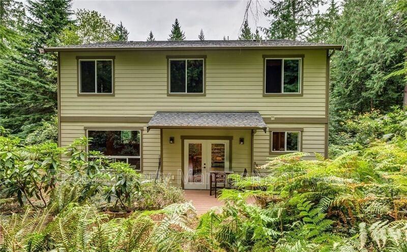 16 Plum Ln - Photo 3 of 26