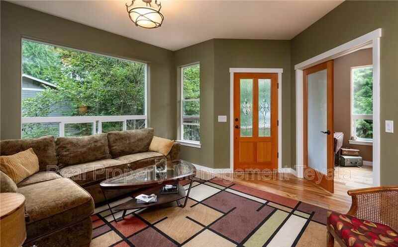 16 Plum Ln - Photo 4 of 26