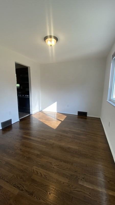 121 Lois Dr - Photo 6 of 25