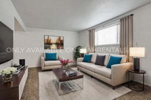 featured image of 185 Sw #LOWER