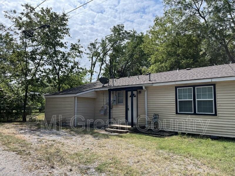 806 N Seminole Ave #B