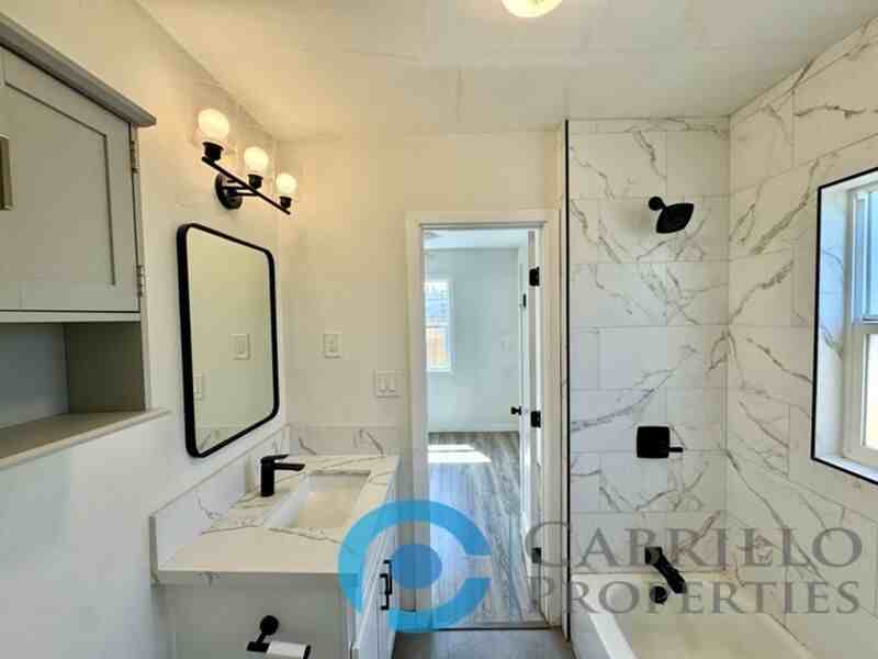 3724 Nile St - Photo 5 of 16