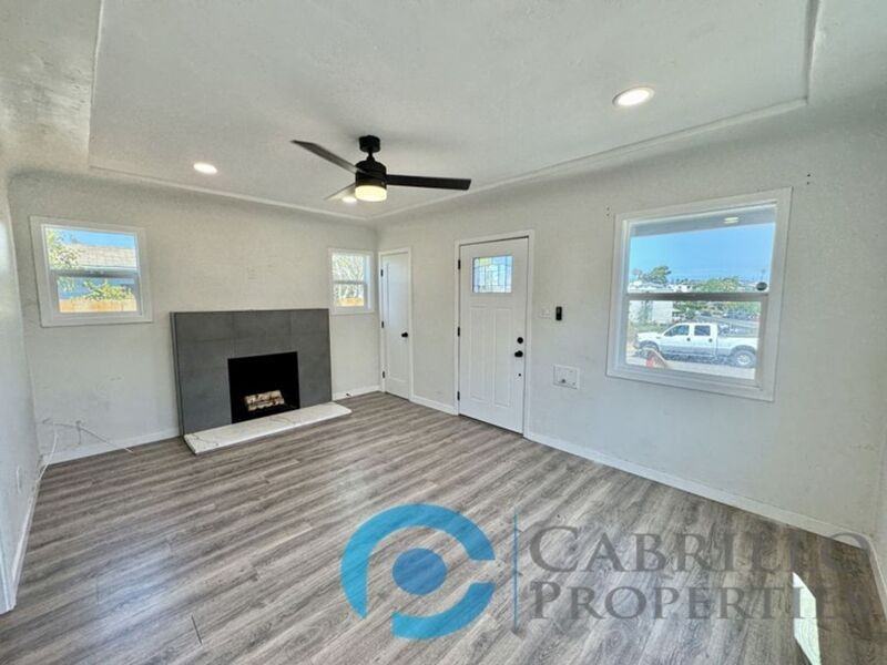 3724 Nile St - Photo 6 of 16