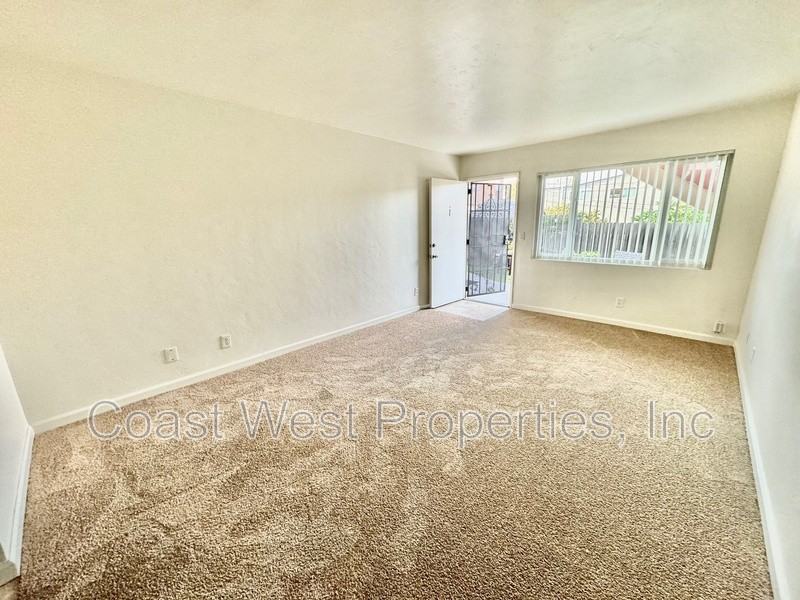 4127 Wabash Ave - Photo 3 of 14