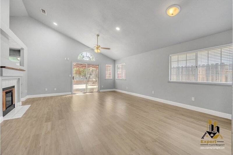 8449 Bramble Bush Cir - Photo 3 of 23