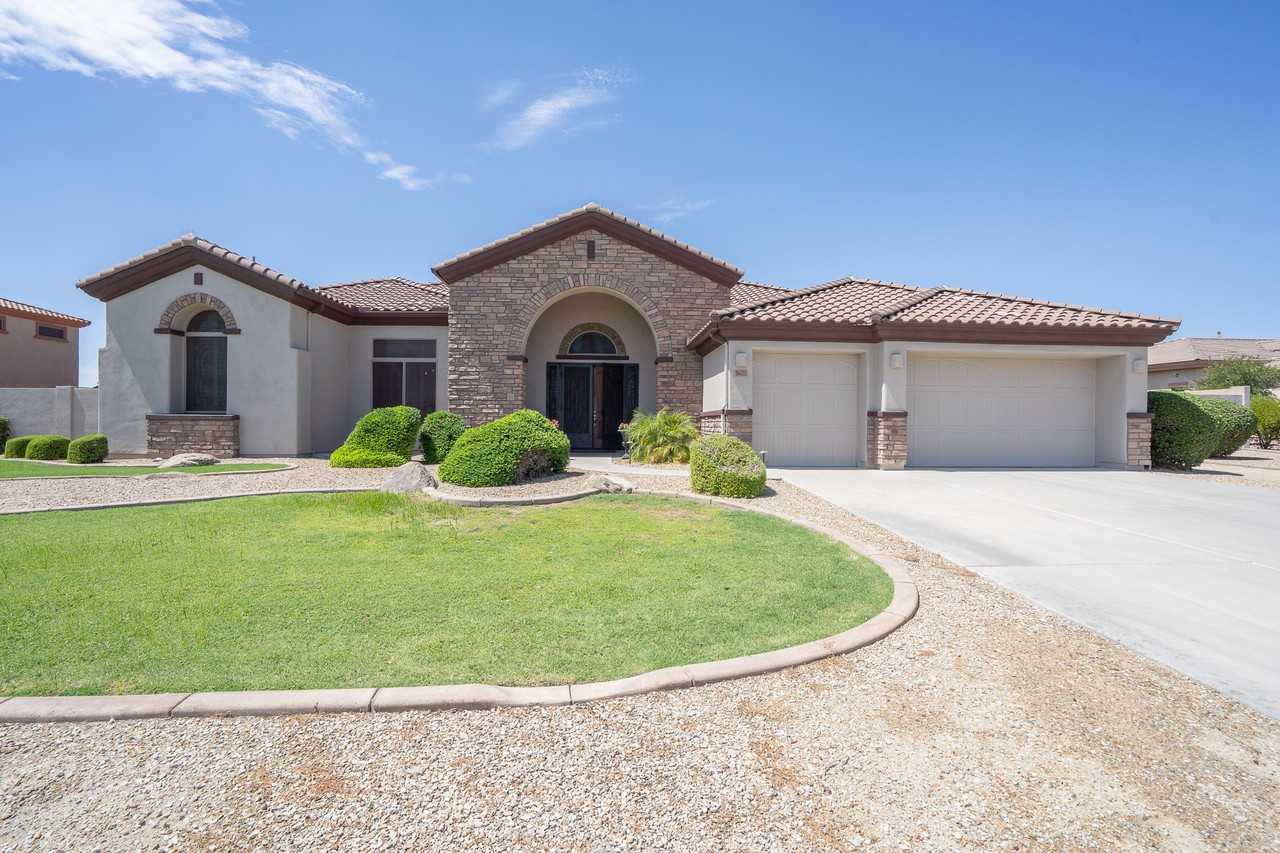 5622 N 184th Dr - Photo 4 of 50