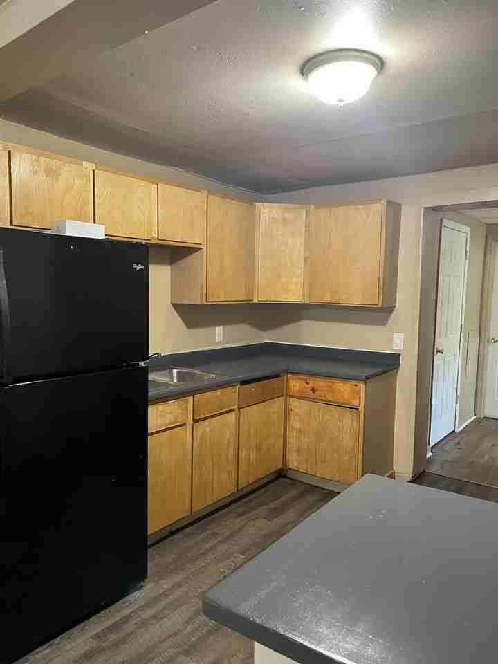 2129 Jarman St - Photo 7 of 14