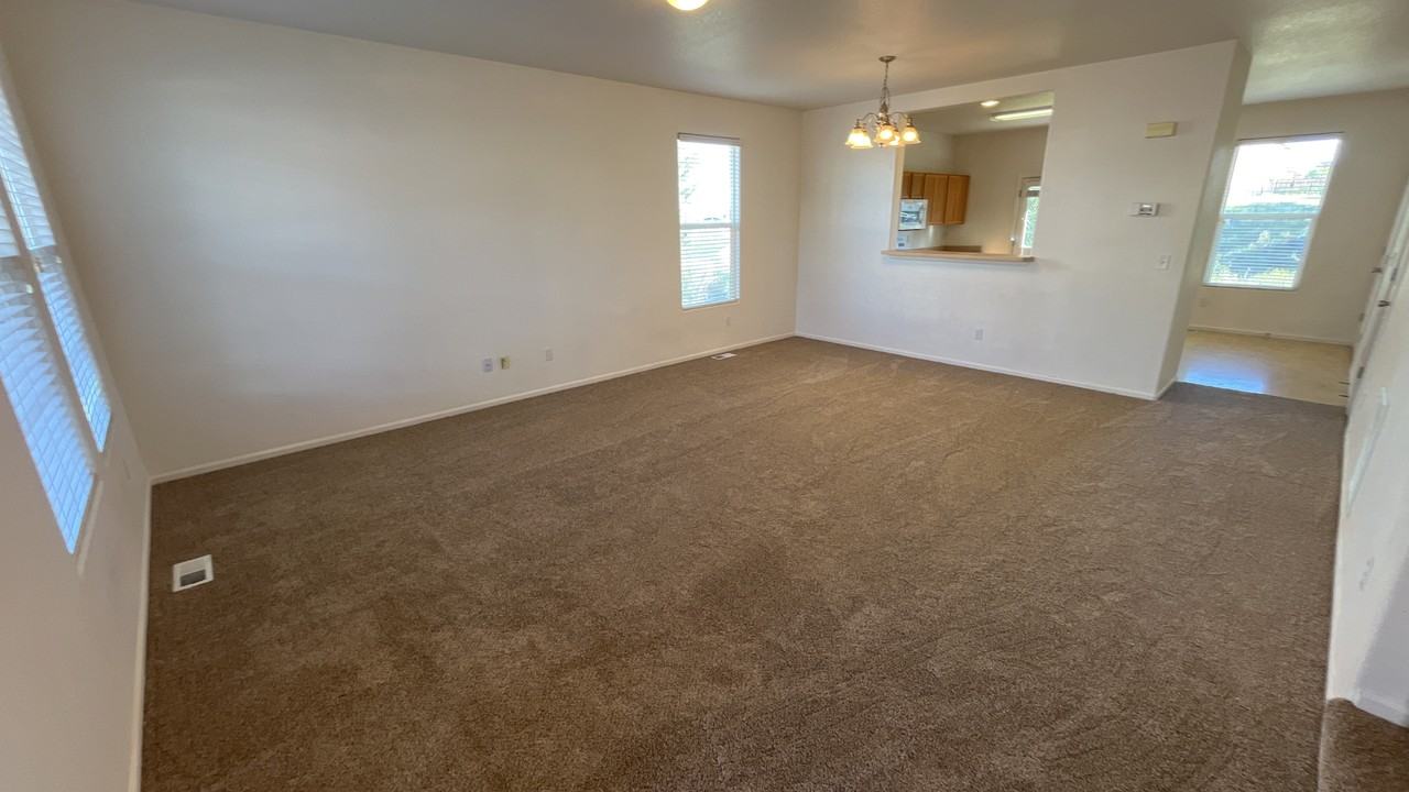 7722 Sandy Springs Pt - Photo 2 of 10