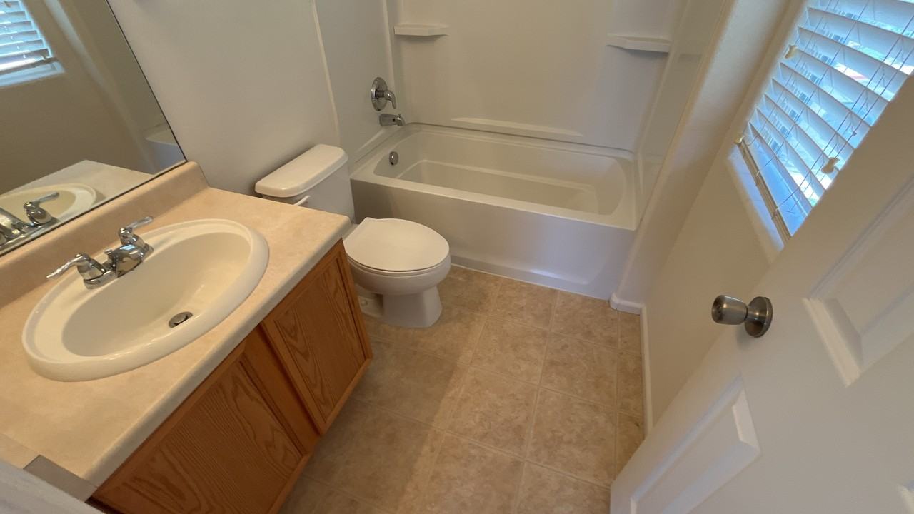 7722 Sandy Springs Pt - Photo 6 of 10