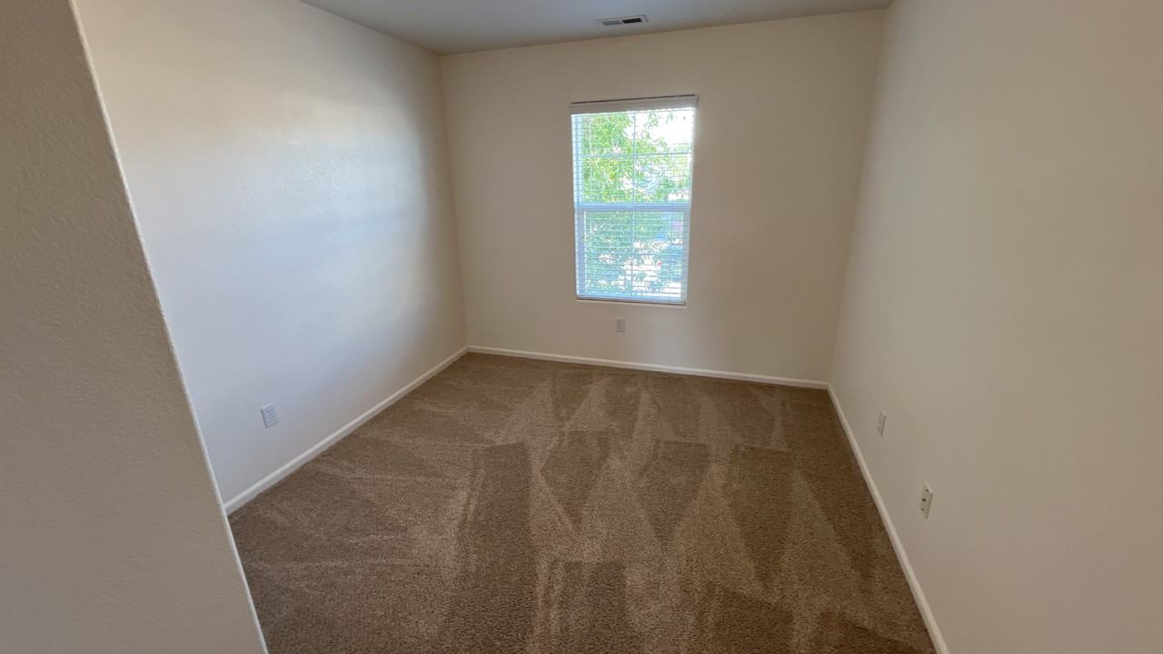 7722 Sandy Springs Pt - Photo 7 of 10