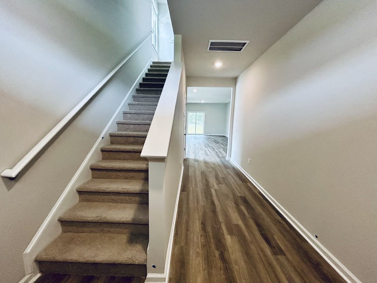 677 Gryffindor Dr - Photo 3 of 38