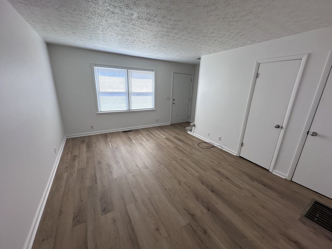 956 Kendrick Creek Rd - Photo 3 of 11