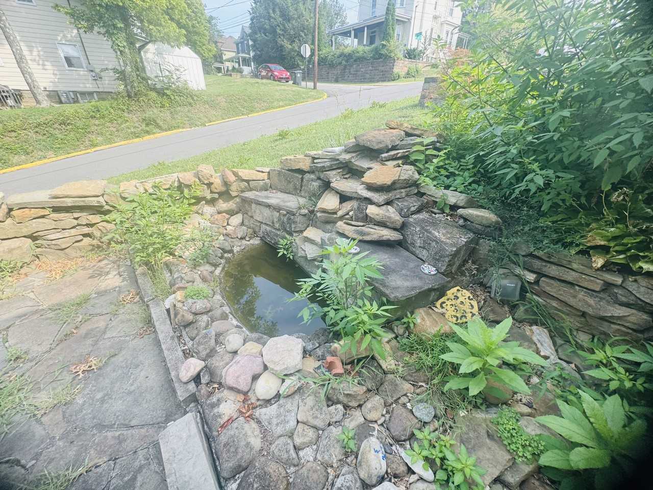 421 Richwood Ave - Photo 3 of 21