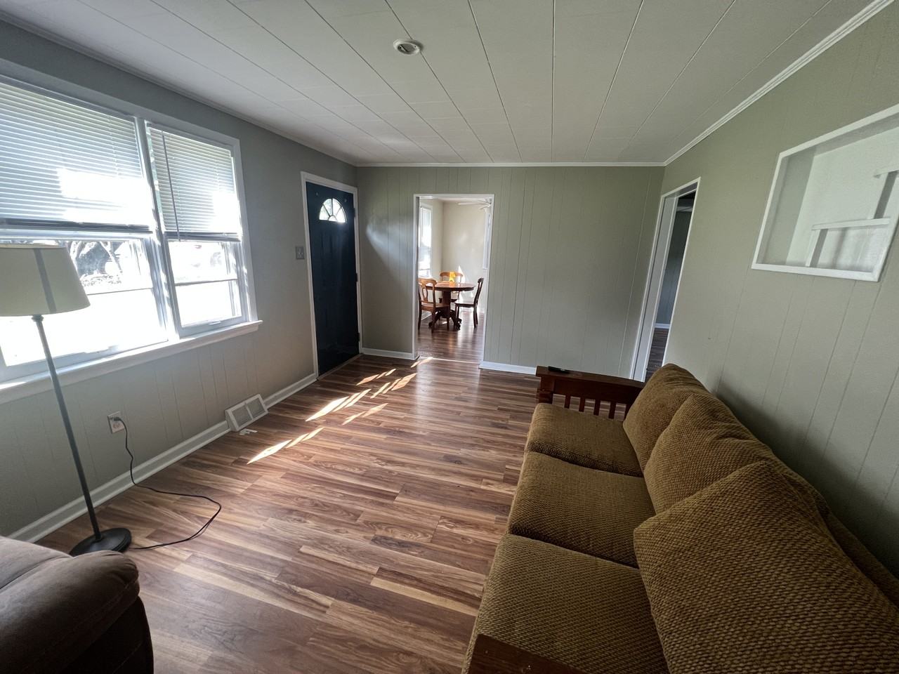 417 Ridge Ave - Photo 3 of 9