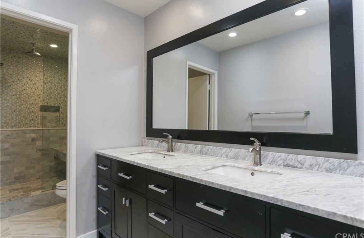 21372 Brookhurst St #3 - Photo 7 of 15