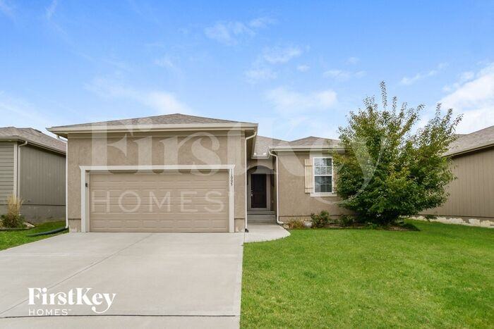 11005 Highview Rd - Photo 2 of 15