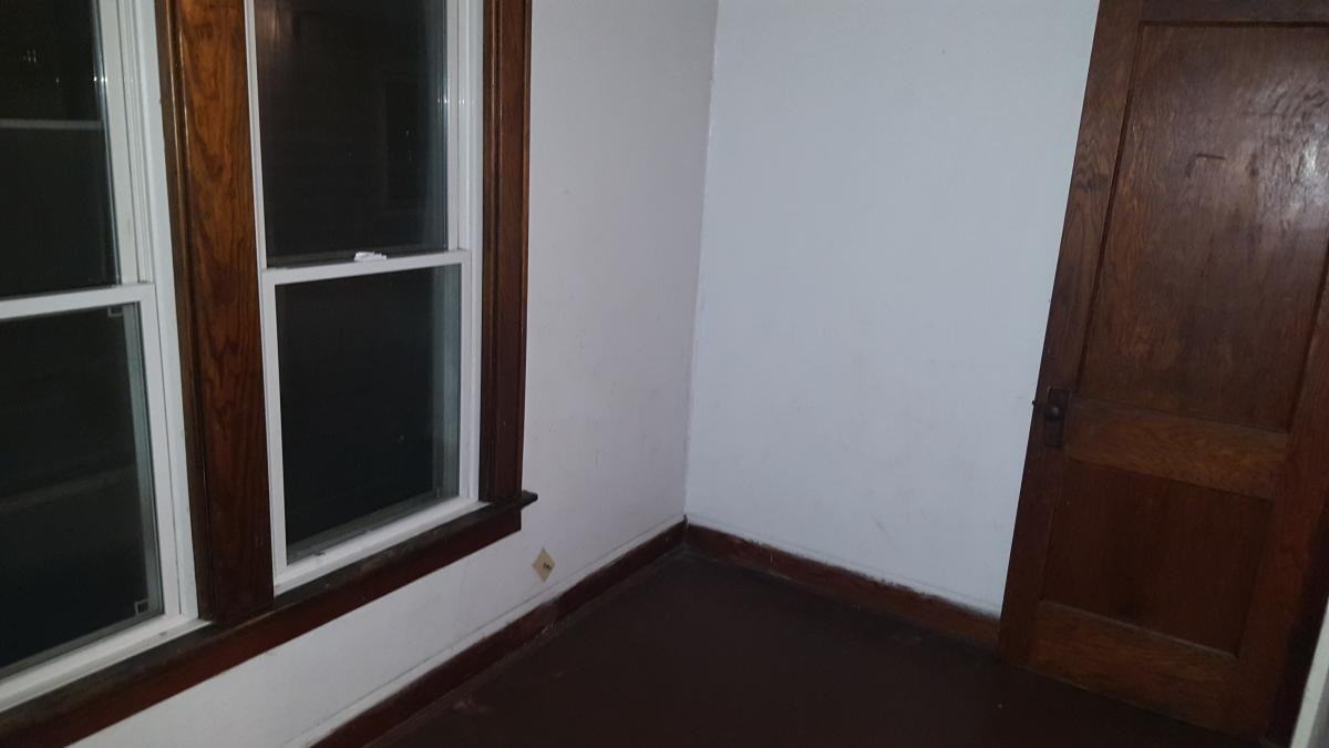 2094 Cleveland Ave #2094 - Photo 4 of 8