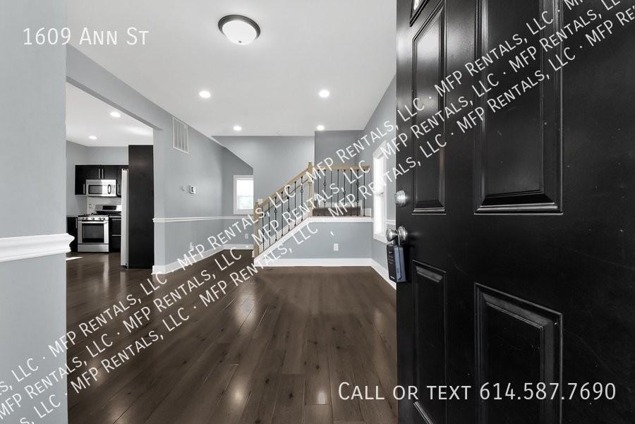 1609 Ann St - Photo 2 of 24