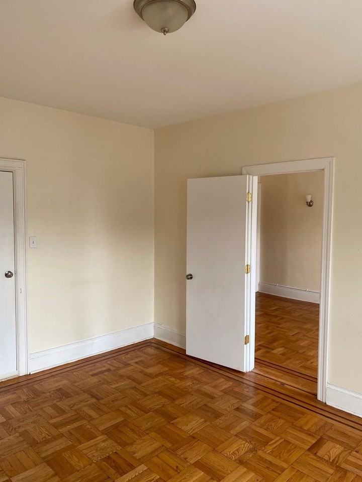 Mayfair Apartments – Modern Living in the Heart of Bayonne - Photo 4 of 22