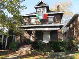 featured image of 1971 Summit St