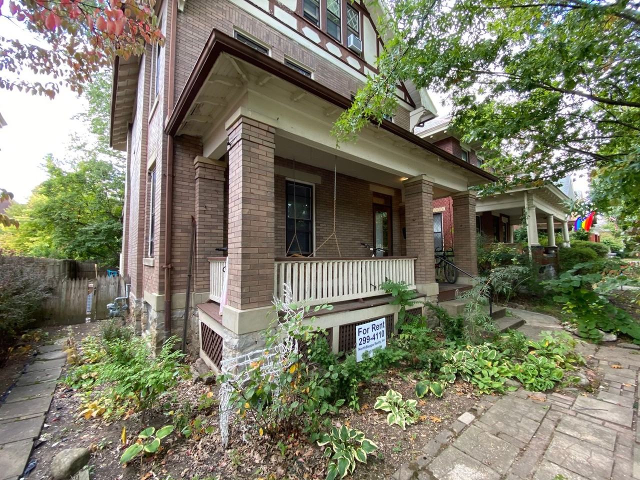 75 E Oakland Ave - Photo 3 of 26