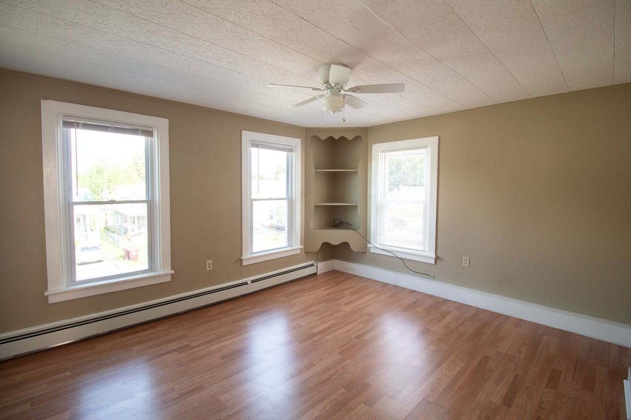 205/207 Grove St. - Photo 3 of 7