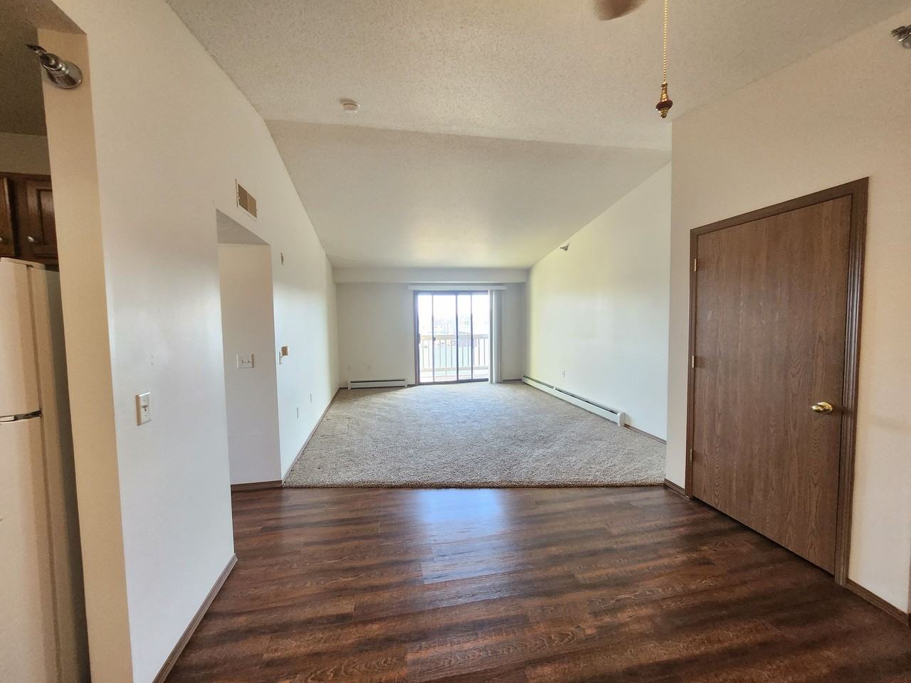 Eastern Hills Apartments - Photo 5 of 14