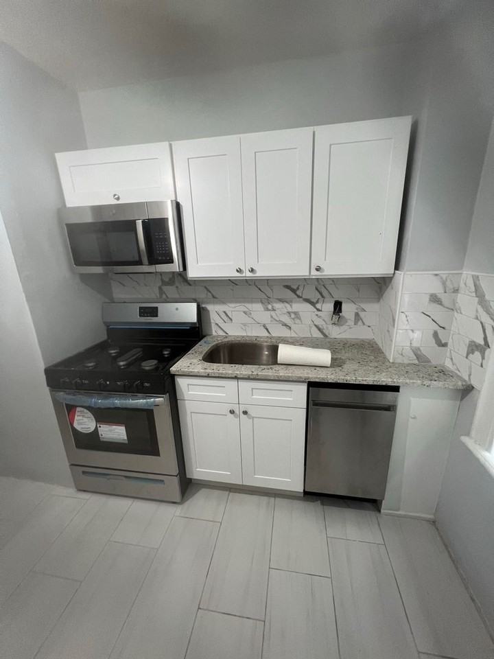 64-Glenwood Arms, LLC - Photo 6 of 25