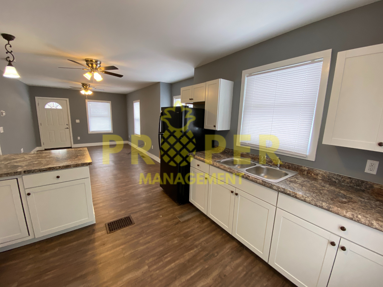 1510 Bancroft St - Photo 3 of 8