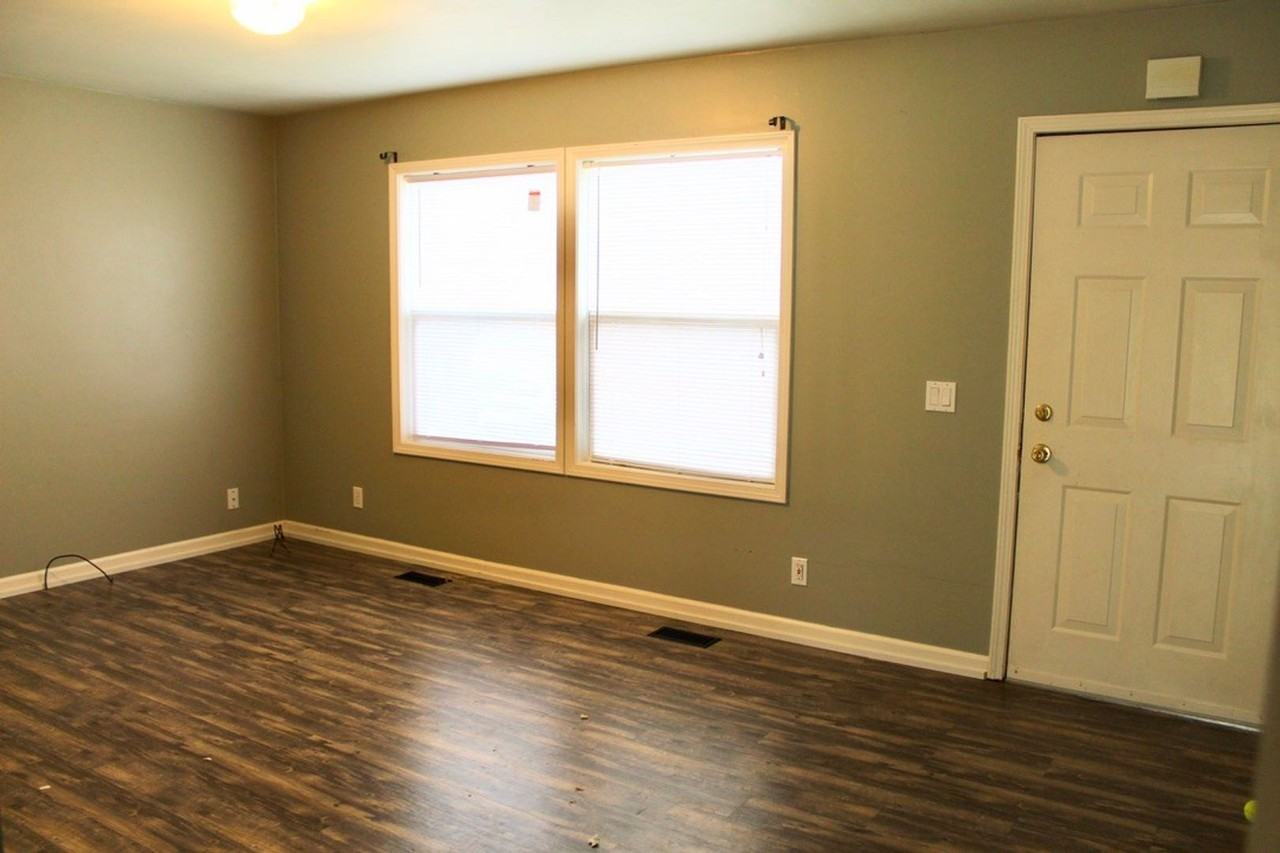 7538 Sangersville Rd - Photo 2 of 10