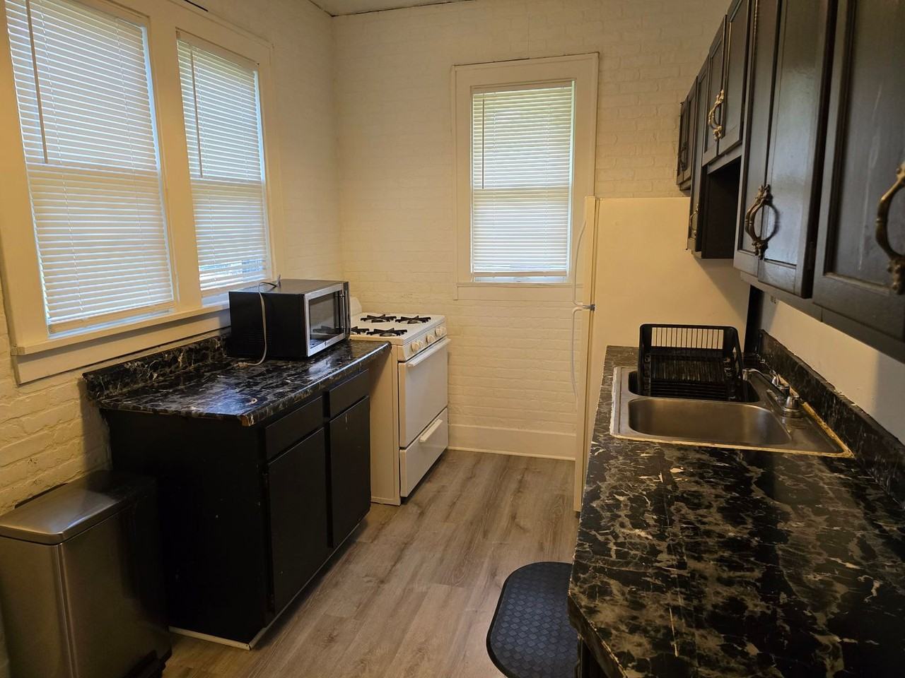 509 Isabella St - Photo 2 of 7