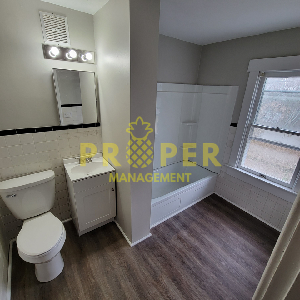 132 Marathon Ave - Photo 2 of 9