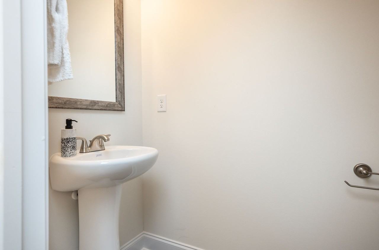 304 Liberty Dr #A - Photo 5 of 8