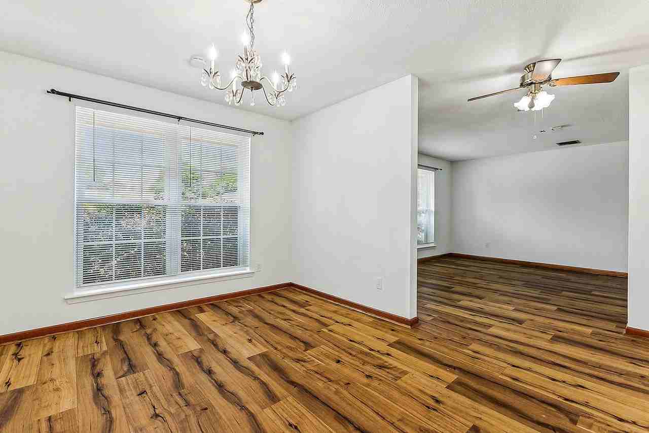 2444 Somerset Dr - Photo 3 of 13