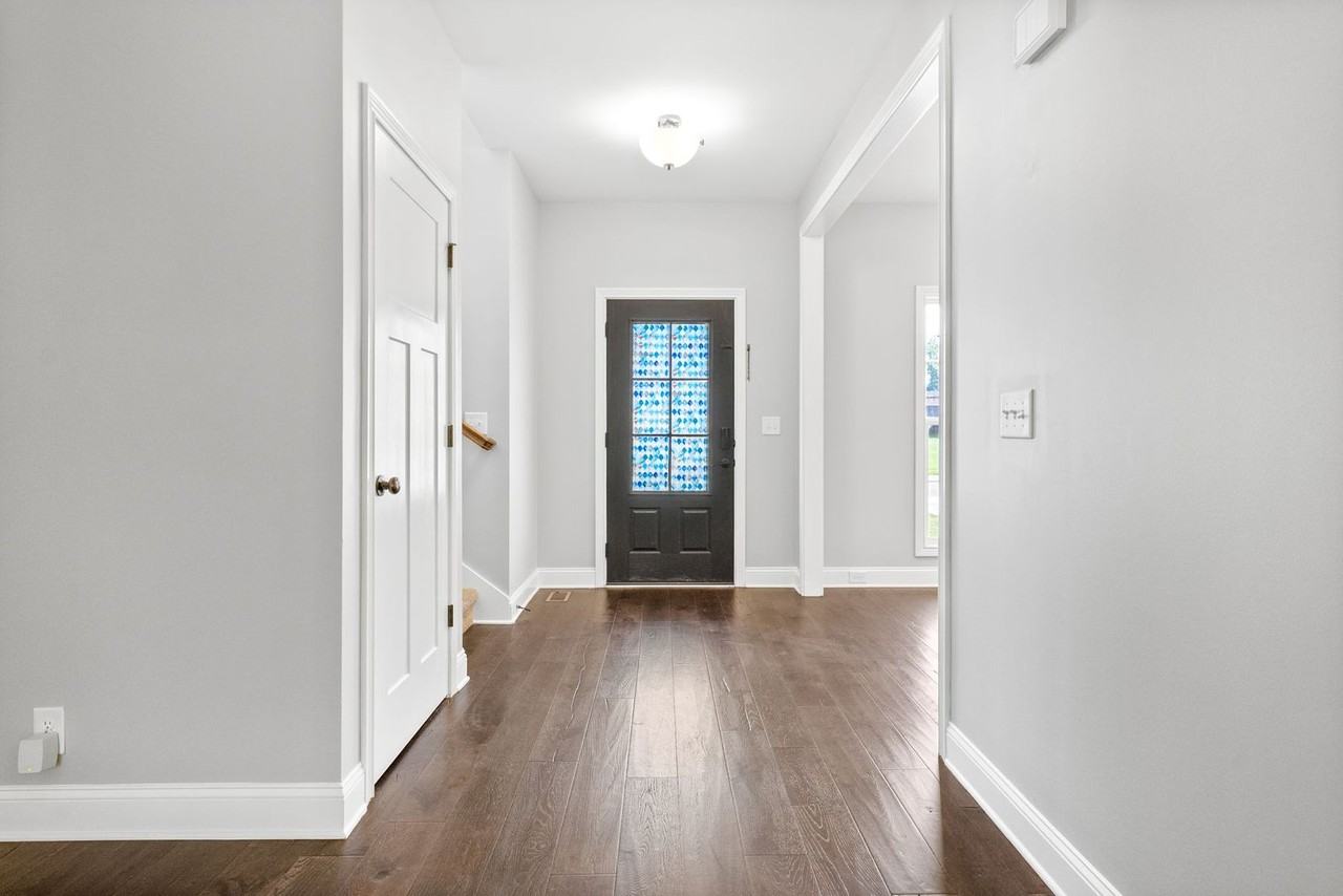 1506 Redrock Ct - Photo 6 of 43