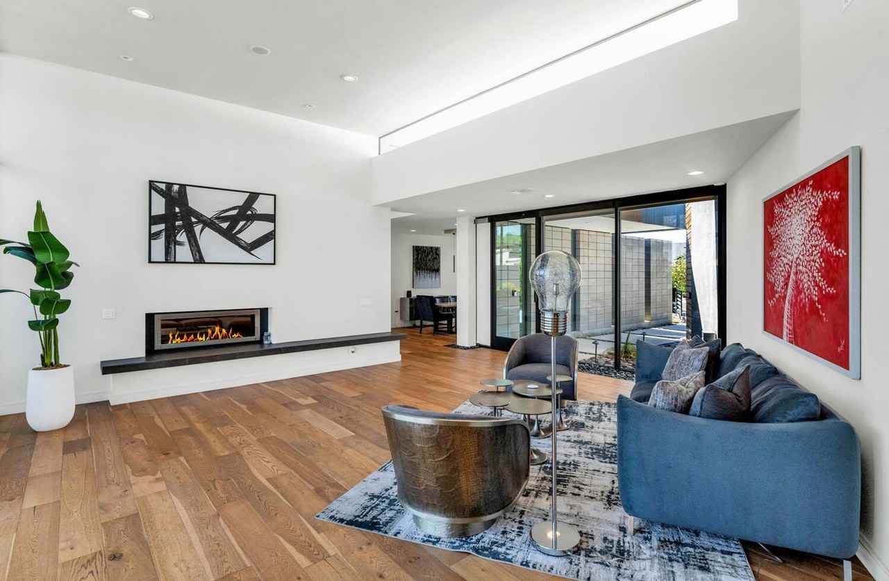 4602 East Glenrosa Avenue - Photo 4 of 31