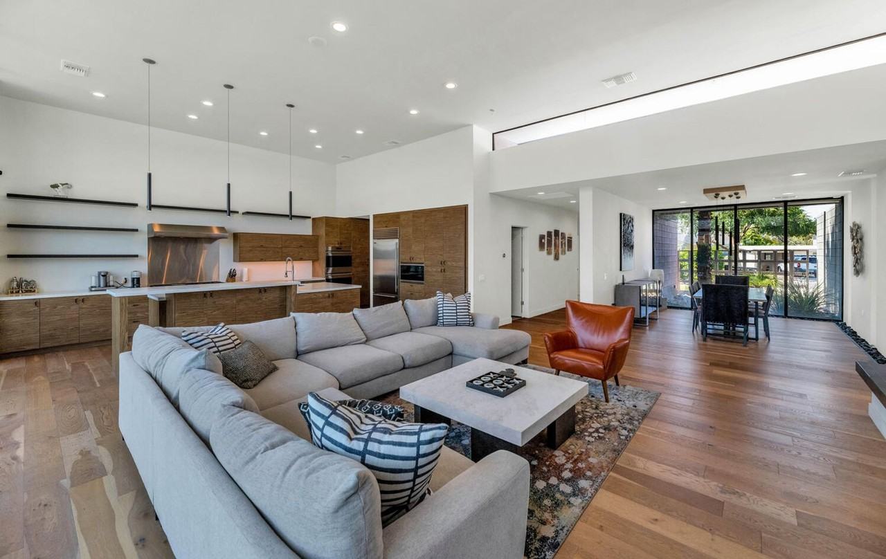 4602 East Glenrosa Avenue - Photo 7 of 31