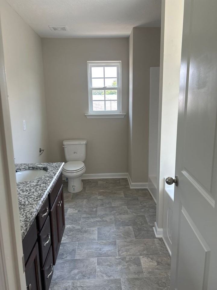 19 Timber Cir - Photo 6 of 10