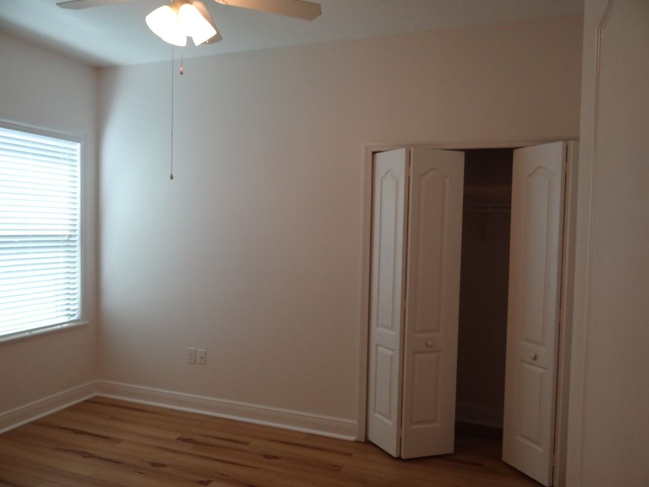 4052 River Bank Way - Photo 5 of 20