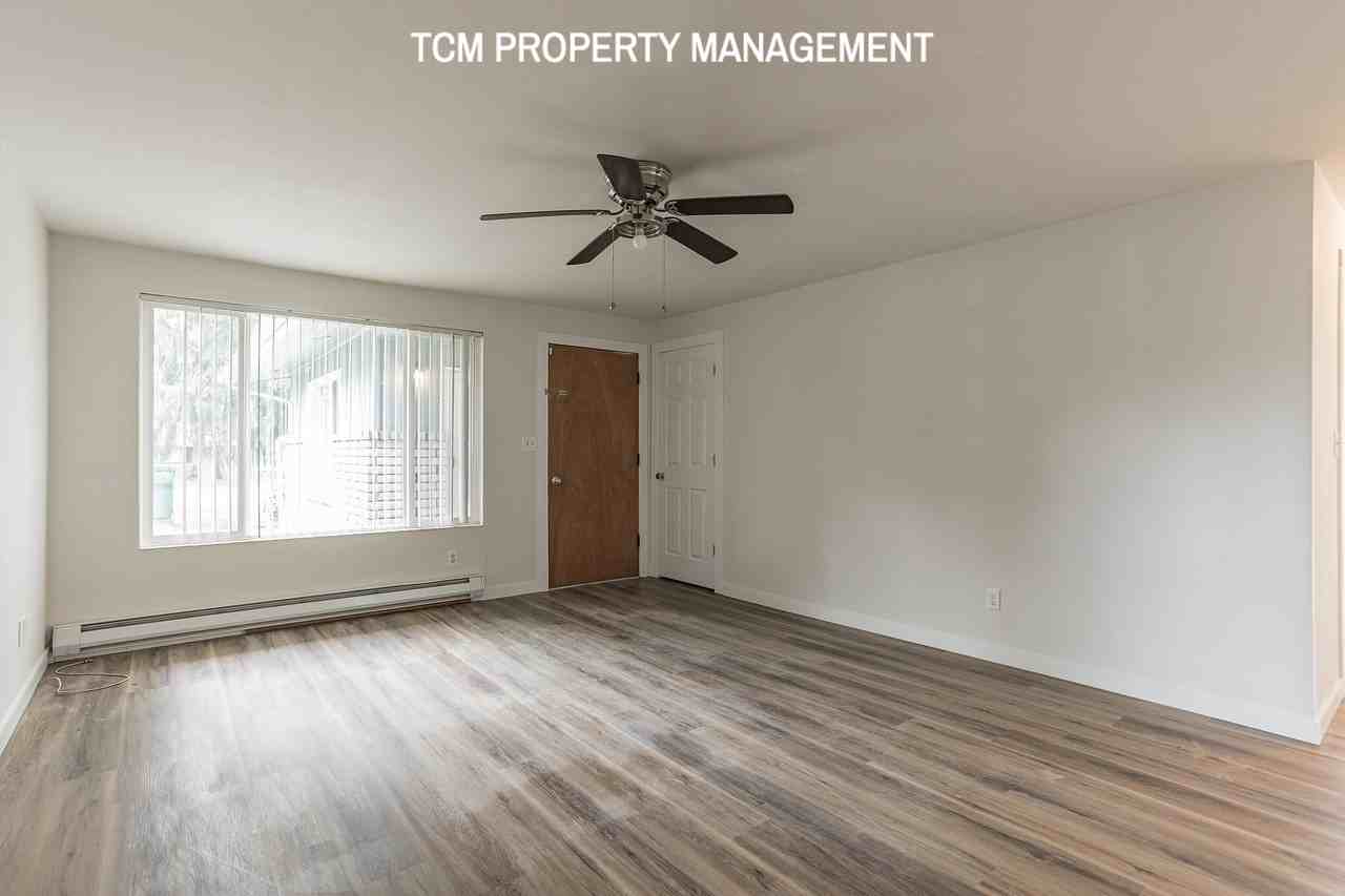 7126 49th Dr Ne #4 - Photo 4 of 15