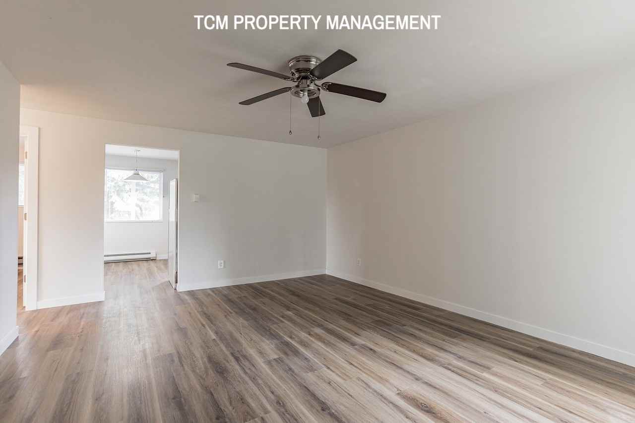 7126 49th Dr Ne #4 - Photo 7 of 15