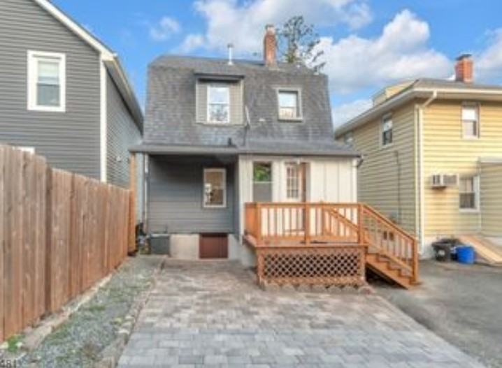 23 23 Central Pl #NA - Photo 2 of 25