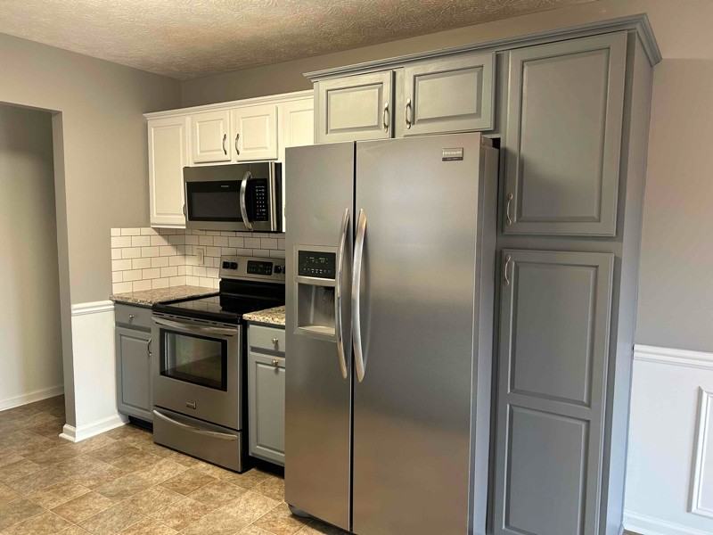 504 Elleigh Way - Photo 4 of 16