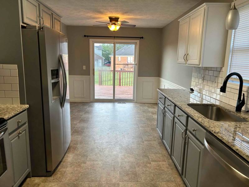 504 Elleigh Way - Photo 5 of 16