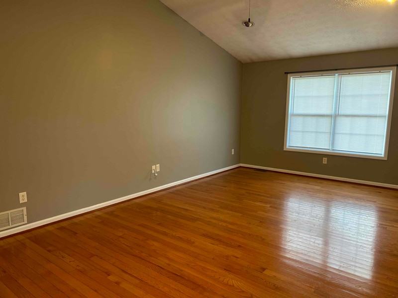 504 Elleigh Way - Photo 7 of 16