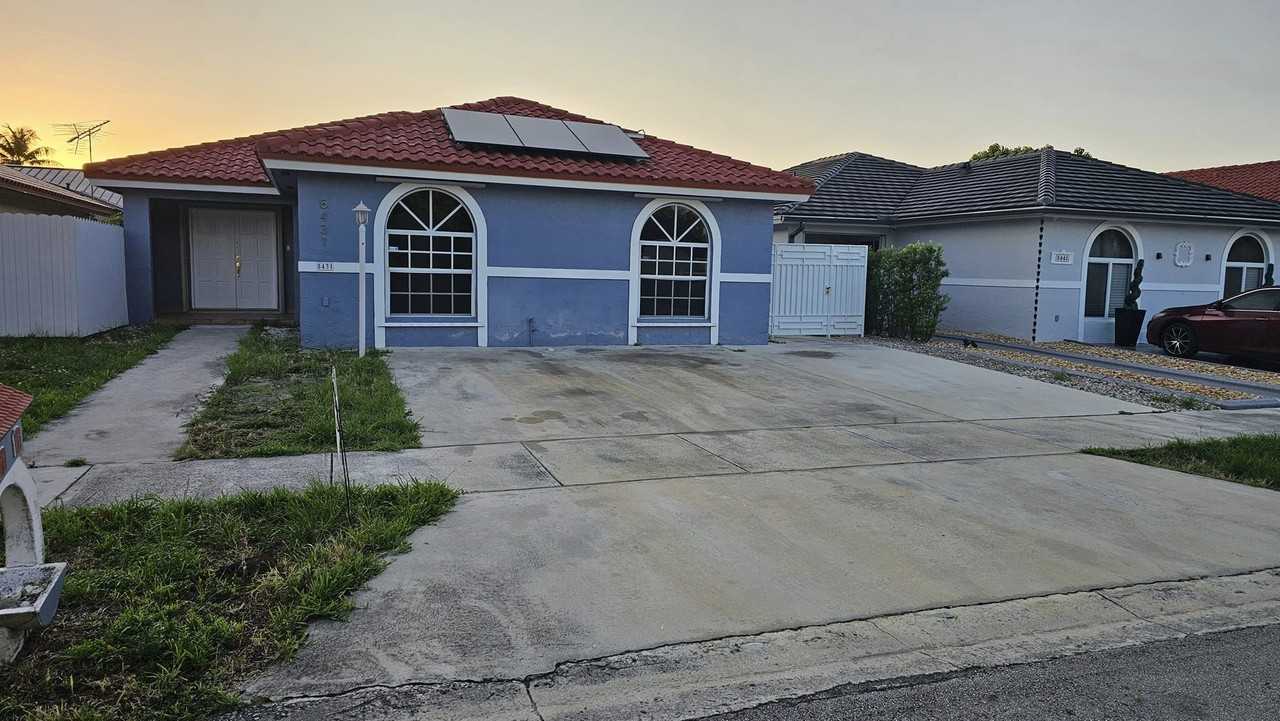 5431 Sw 143rd Ave #NA - Photo 2 of 19