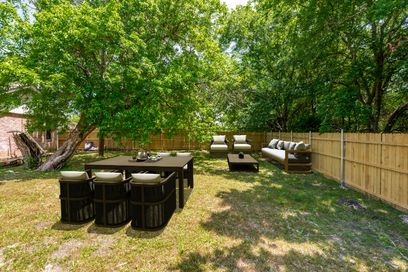 1926 Chiesa Rd - Photo 4 of 18