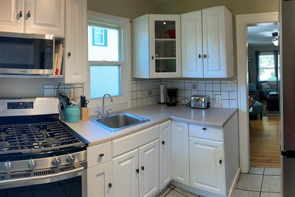 2022 S Dakota Ave - Photo 2 of 6